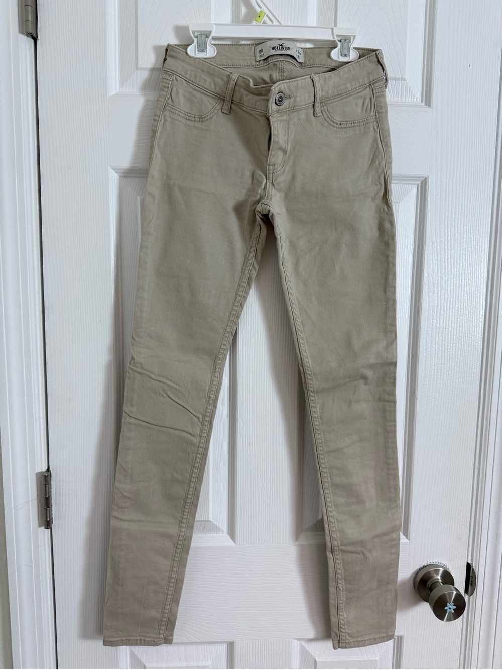 Hollister Women's Skinny Jeans in Light Taupe